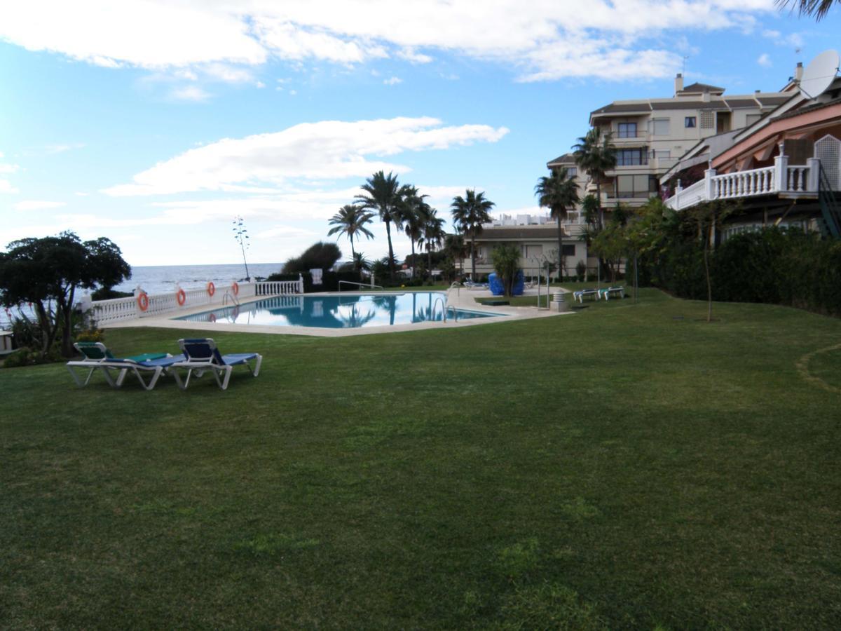Apartamento En La Playa Apartment Mijas Costa Bagian luar foto