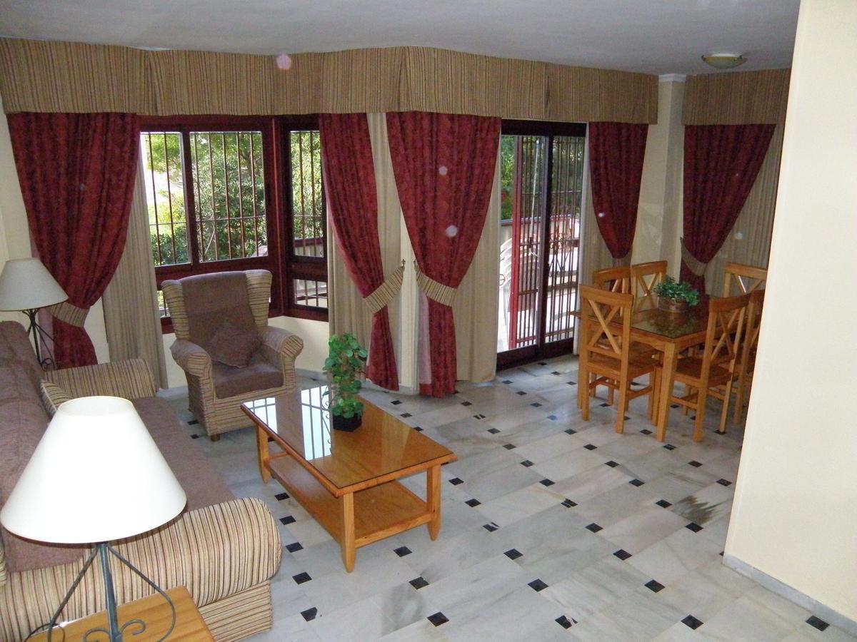 Apartamento En La Playa Apartment Mijas Costa Bagian luar foto